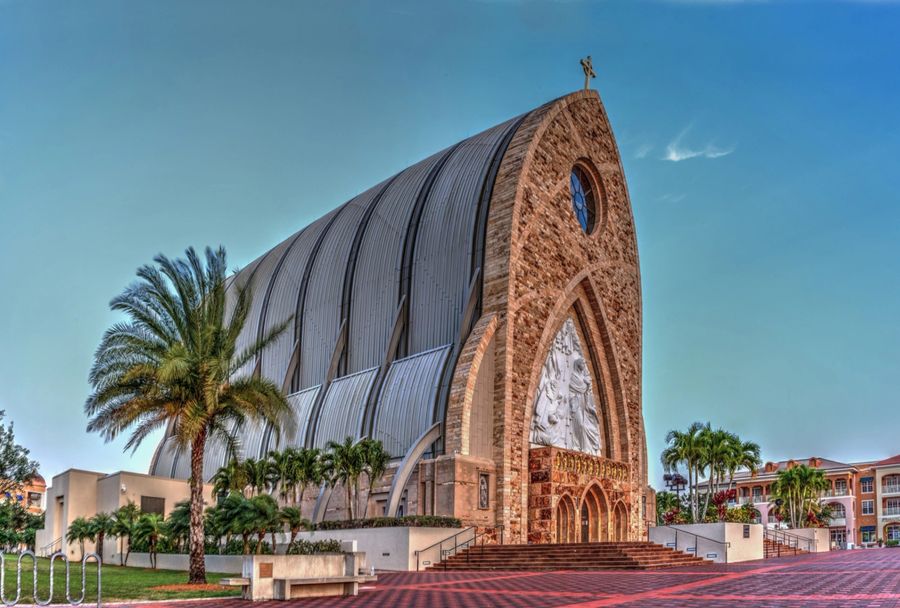 Ave Maria airport transportation with Gulfshore Rides